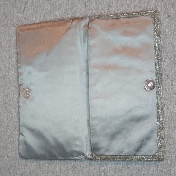 Lulu's Floral Embellished Clutch in Pink and Silver - Picture 4 of 10